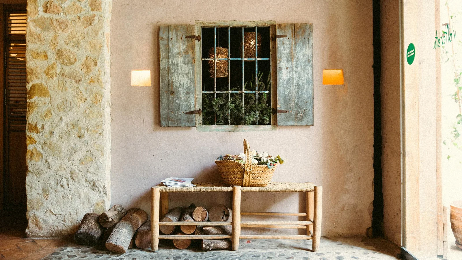 Our mediterranean house. Live Experience