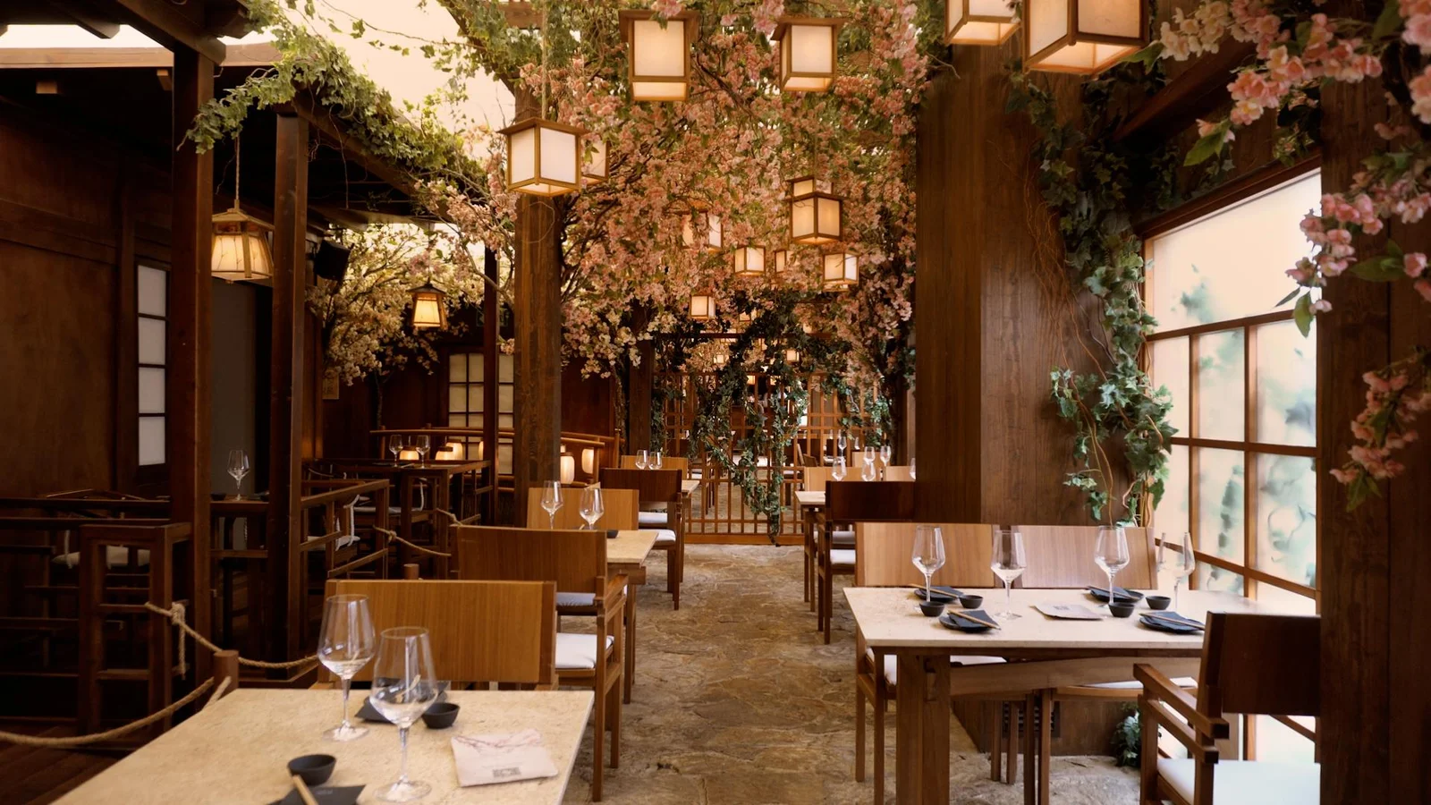 過去 - Year 1256 Travel to Past