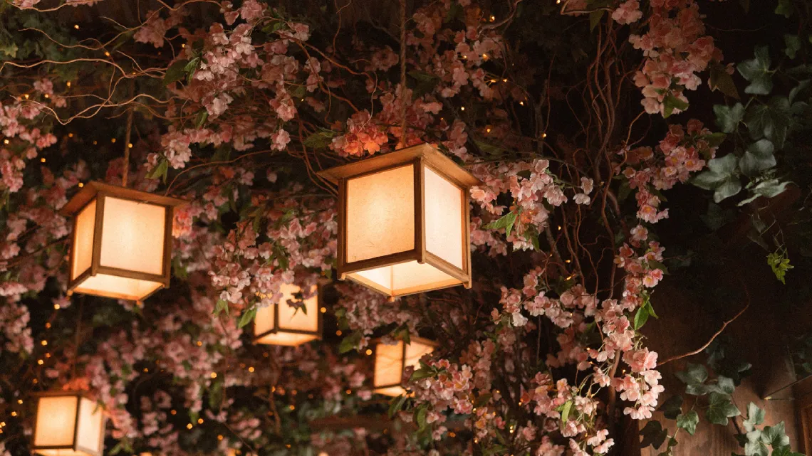 過去 - Year A journey to the past 1256