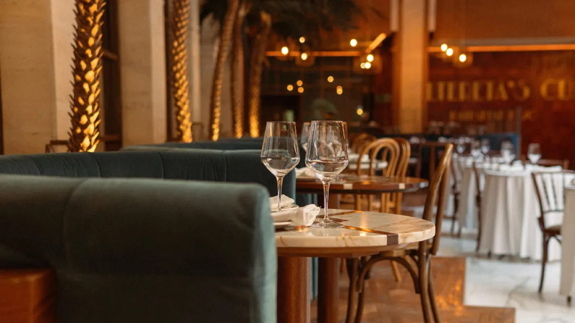 Viaja en el tiempo Interior Club de jazz 1920